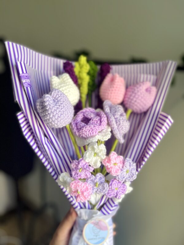 BLOOM (Crocheted Flower Bouquet)