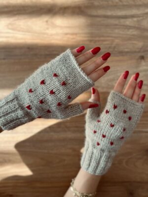 FINGERLESS GLOVES (HEART EMBROIDERED)