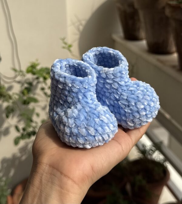 BLUE VELVET BOOTIES