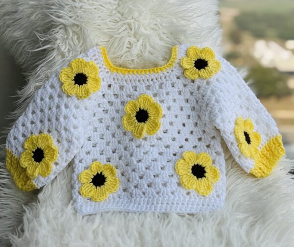 HANDCRAFTED FLORAL PULLOVER