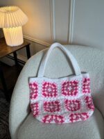 CROCHET BAG - PINK SQUARES