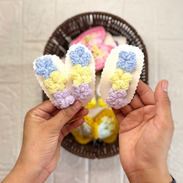 PUFF FLOWER CLIP